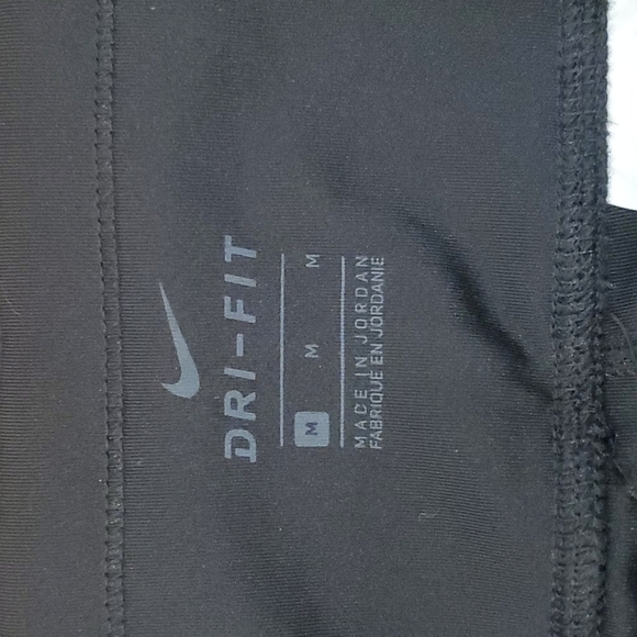 NWT Women's Nike Fast Shorts - Picture 6 of 8